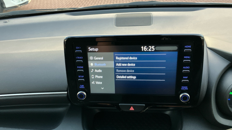 Toyota Yaris 1.5 Hybrid Design 5dr CVT Hybrid Hatchback